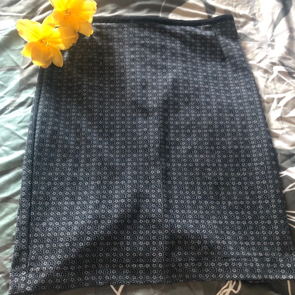 H&M Pencil Skirt *Cute & Soft*